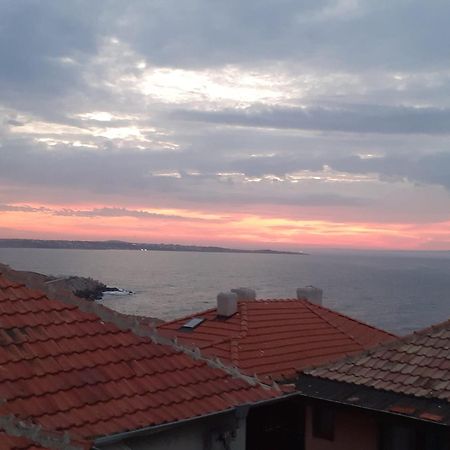 Family Hotel Emilia Sozopol Bagian luar foto