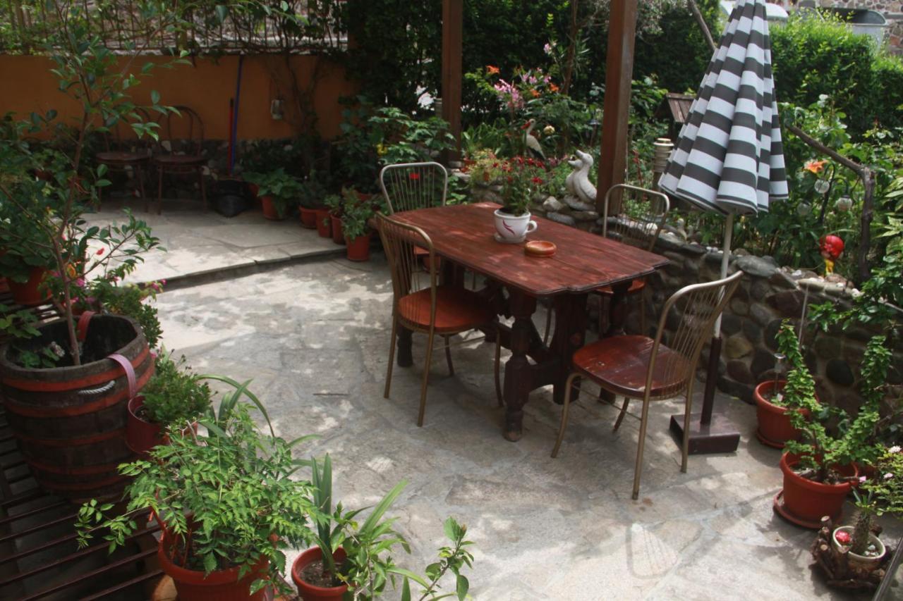 Family Hotel Emilia Sozopol Bagian luar foto