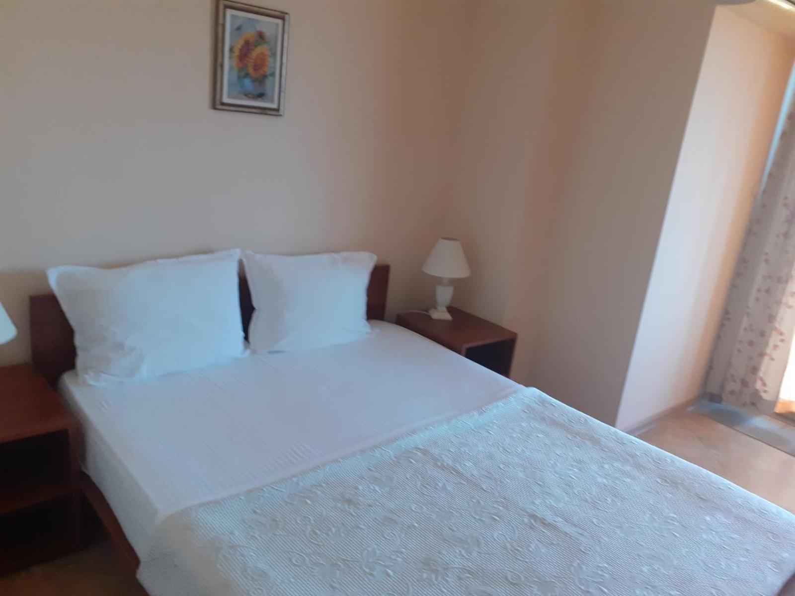 Family Hotel Emilia Sozopol Bagian luar foto