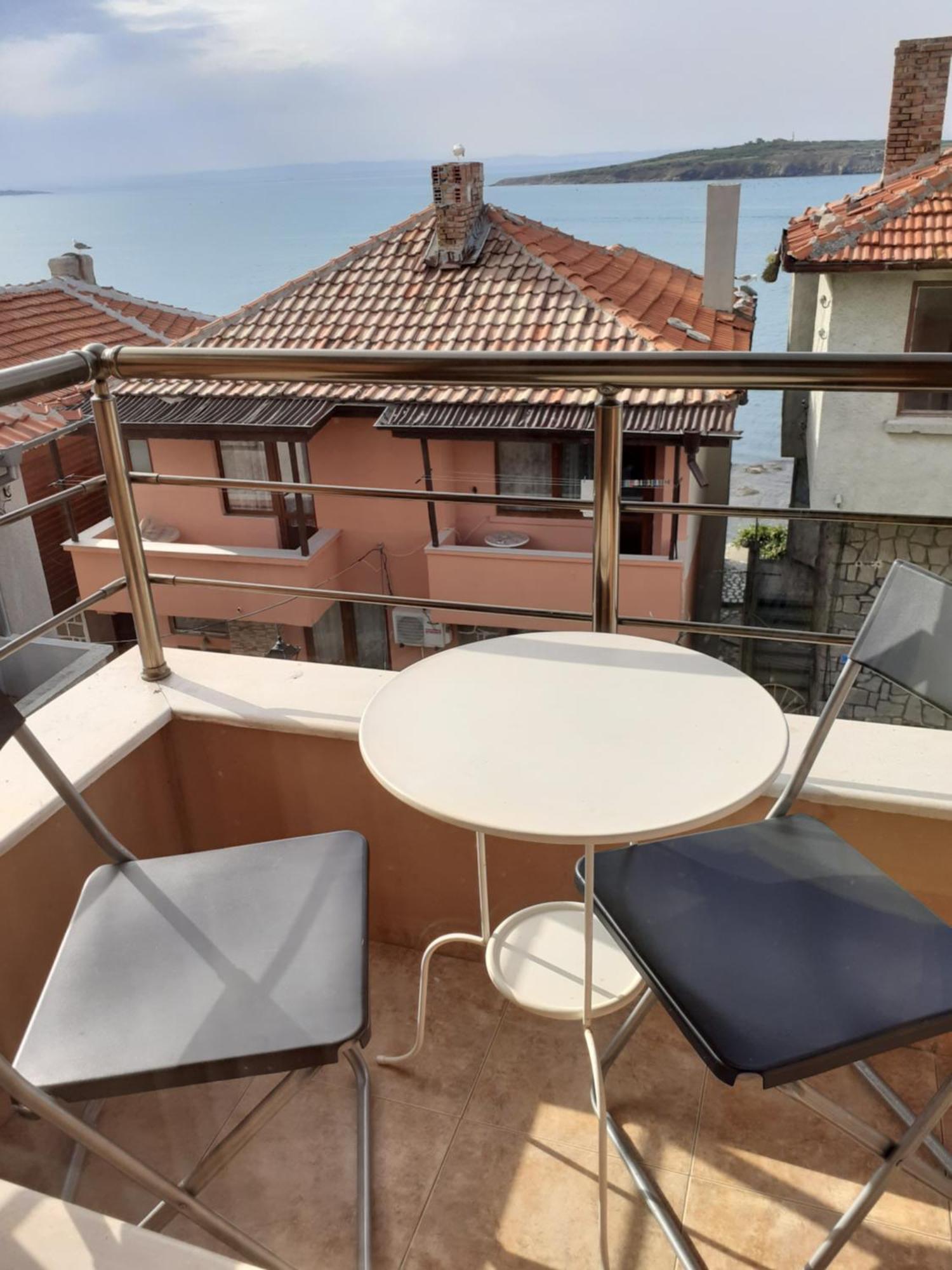 Family Hotel Emilia Sozopol Bagian luar foto